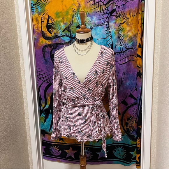 🌈 Lovely walnut art wrap blouse - Picture 4 of 11